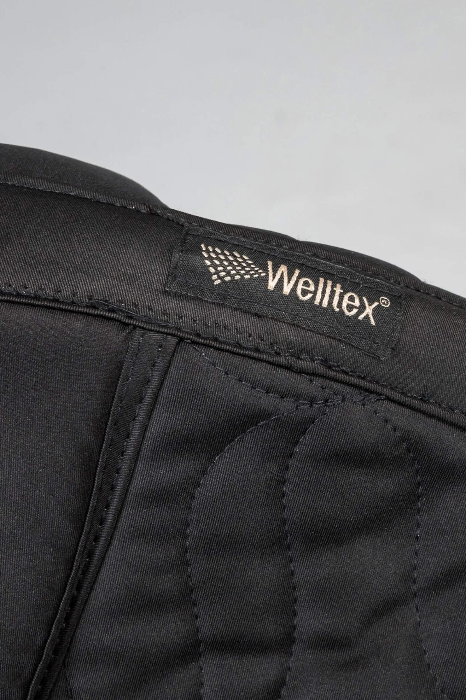 Outlet Back on Track Deep Nights Dressage Saddle Pad Dressage Saddle Pads