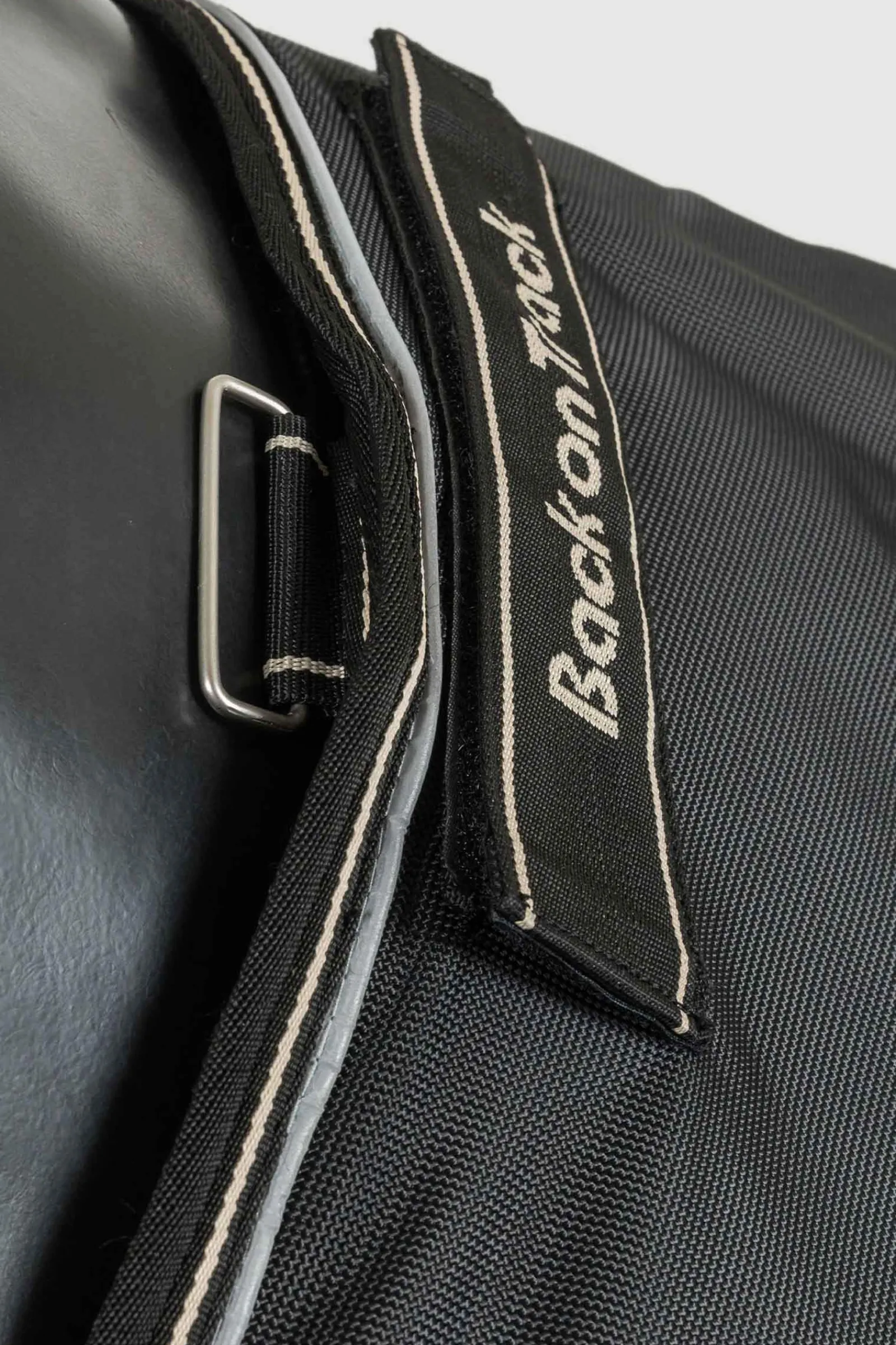 Best Back on Track Obsidian Turnout Rug With Detachable Neck, 150g Medium & Heavyweight Turnout Rugs