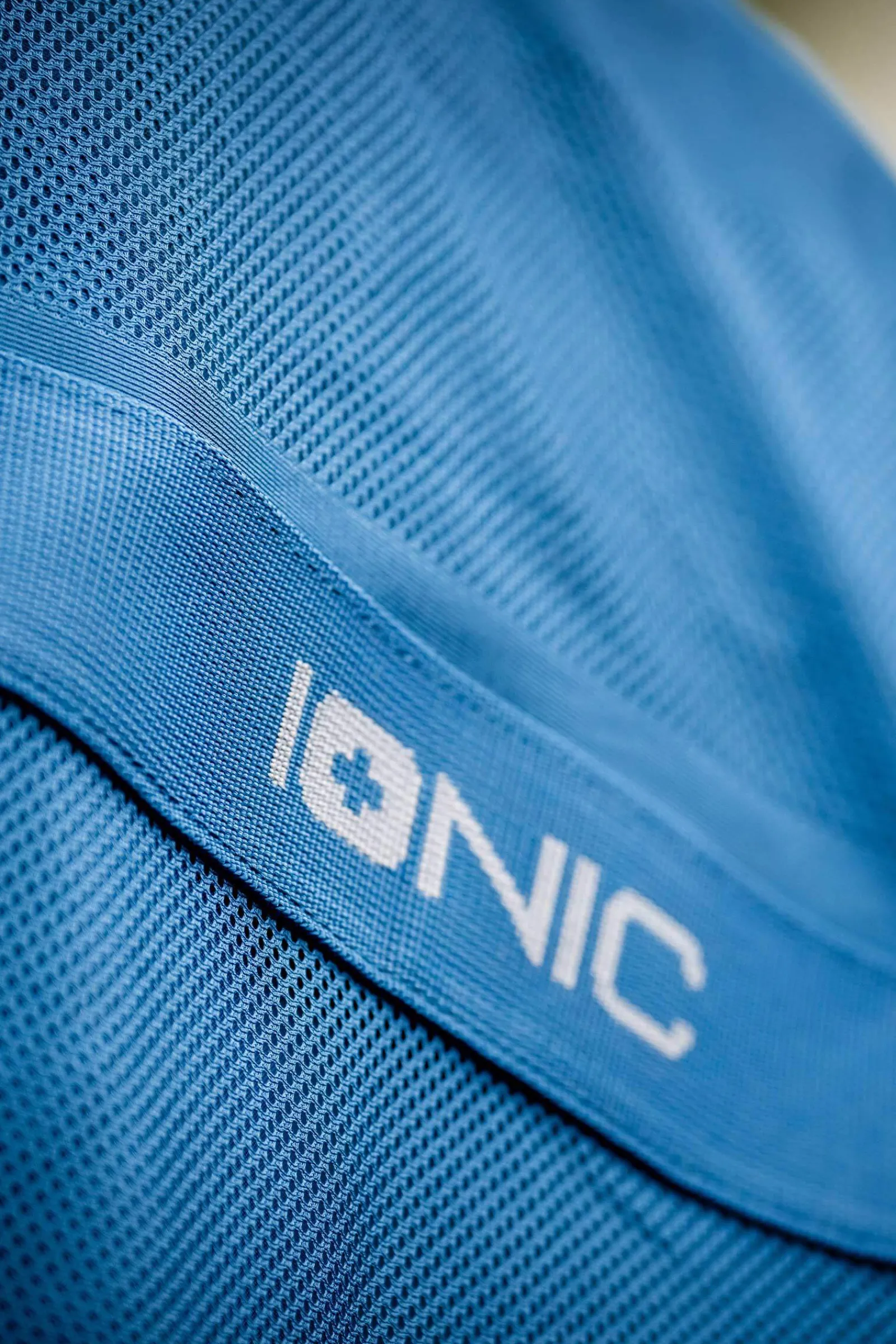 Best Ionic Therapy Mesh Cooler Rug Therapy Rugs