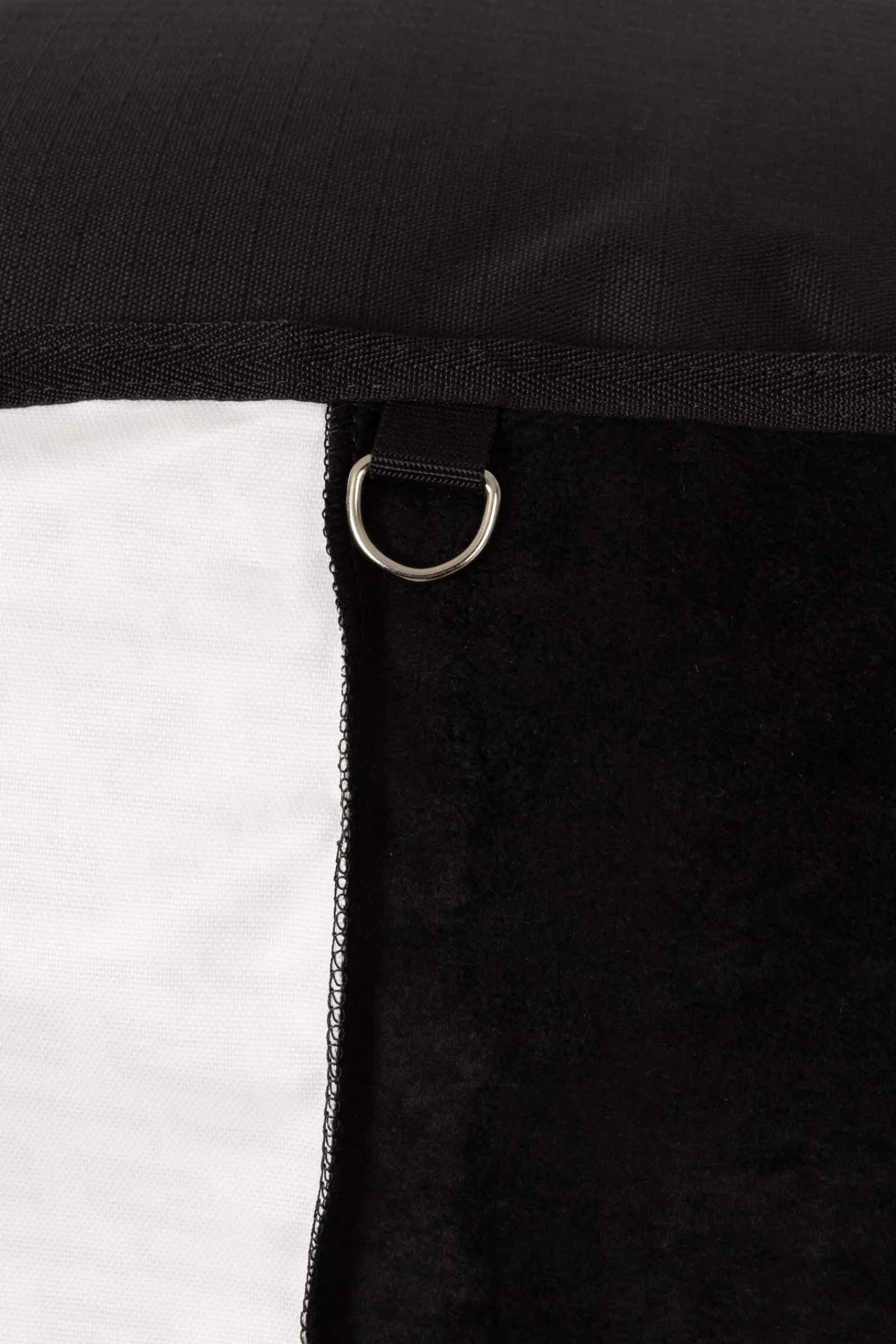 Sale Avalanche 1200D Lite Medium Turnout with Fleece lining Lightweight Turnout Rugs