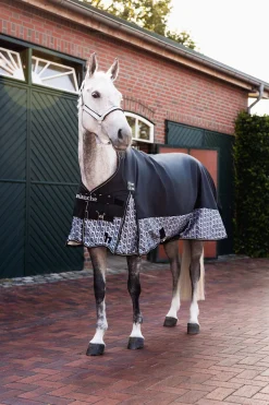 Sale Avalanche 1200D Lite Medium Turnout with Fleece lining Lightweight Turnout Rugs