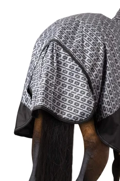 Clearance Avalanche Mid Season Rug 150g Lightweight Turnout Rugs