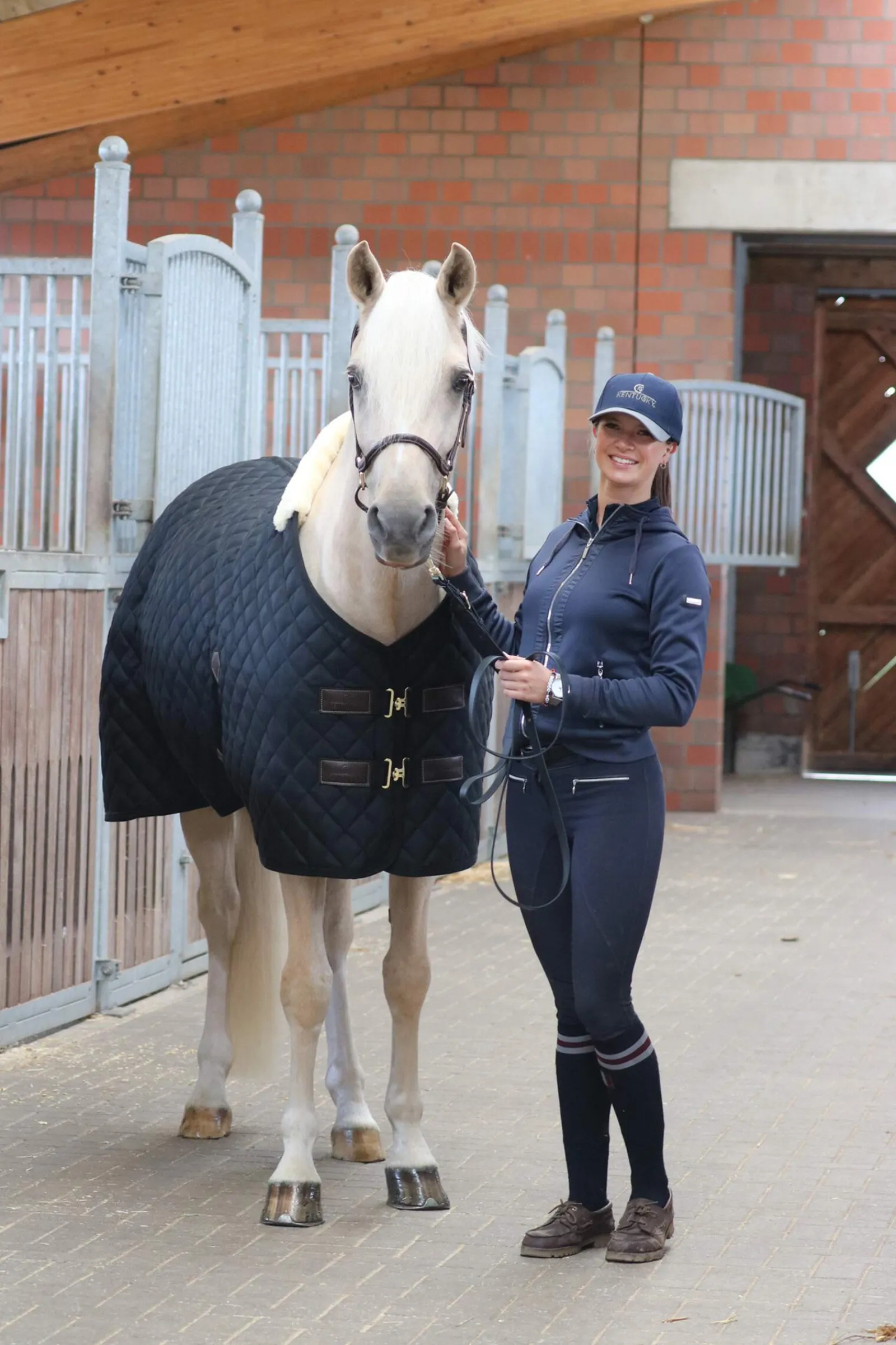New Horsewear Stable Rug, 400g Stable Rugs & Liners
