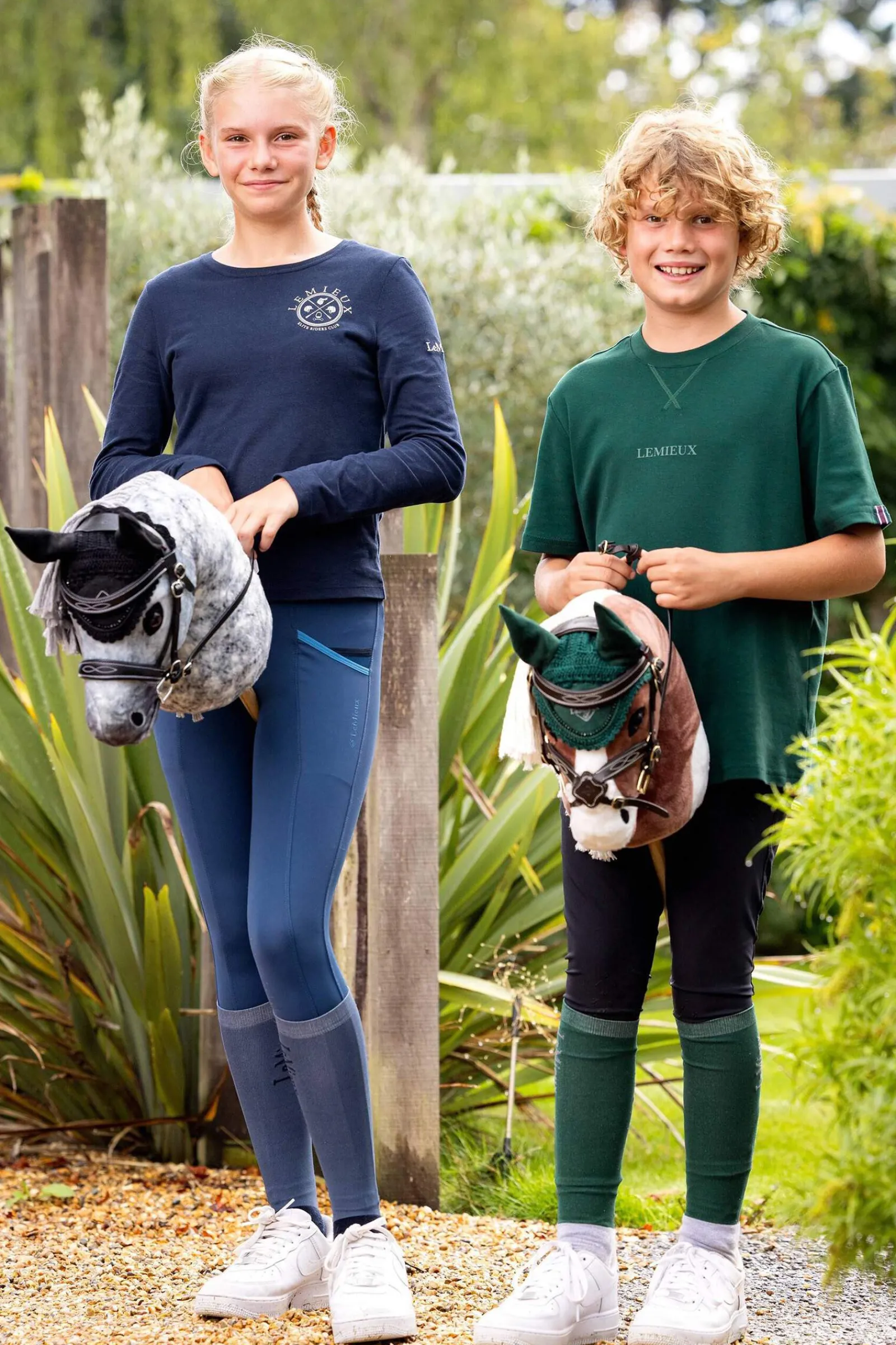Best Hobby Horse Classic Bridle Gifts & Horse Toys